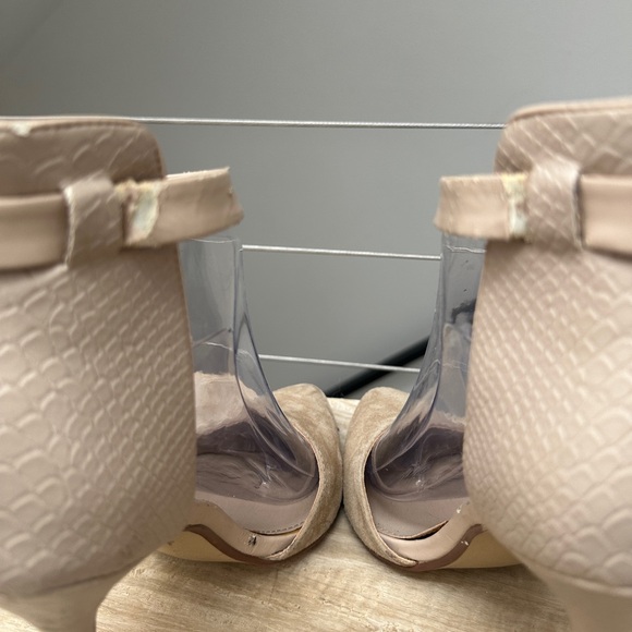 Steve Madden nude suede snakeskin pump pointed adjustable ankle strap size 8.5 - Picture 8 of 10